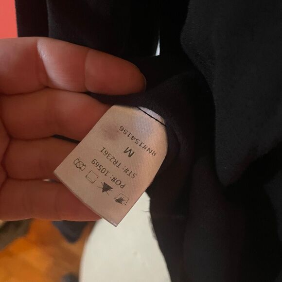 MOD REF | black long sleeve button down tie front  crop top M - Picture 7 of 8